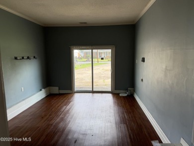 1400 square feet, 3 bed, 2 full bath brick home on Goldsboro on Goldsboro Municipal Golf Course in North Carolina - for sale on GolfHomes.com, golf home, golf lot