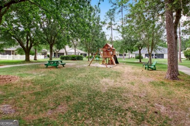 DON'T MISS YOUR CHANCE TO OWN THIS LOVELY MOVE IN READY THREE on Laurel Island Links in Georgia - for sale on GolfHomes.com, golf home, golf lot
