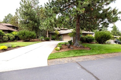 Exceptional golf course home on .33-acre lot in Rivers Edge on Rivers Edge Golf Resort in Oregon - for sale on GolfHomes.com, golf home, golf lot