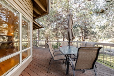 Exceptional golf course home on .33-acre lot in Rivers Edge on Rivers Edge Golf Resort in Oregon - for sale on GolfHomes.com, golf home, golf lot