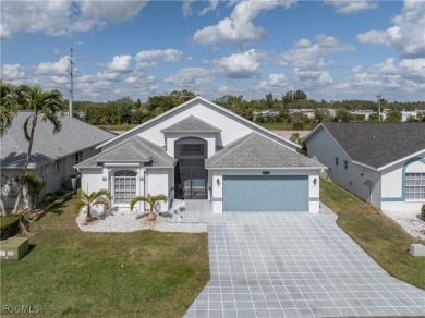 SELLER SAYS BRING OFFERS! Discover this stunning ranch-style on Sabal Springs Golf and Racquet Club in Florida - for sale on GolfHomes.com, golf home, golf lot