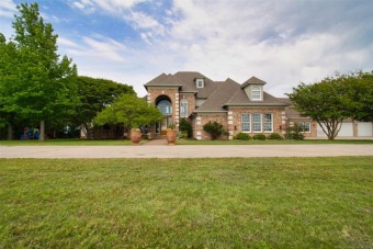 Welcome to your gateway to Lake Texoma, where Chickasaw Pointe on Chickasaw Pointe Golf Club in Oklahoma - for sale on GolfHomes.com, golf home, golf lot