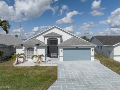 SELLER SAYS BRING OFFERS! Discover this stunning ranch-style on Sabal Springs Golf and Racquet Club in Florida - for sale on GolfHomes.com, golf home, golf lot