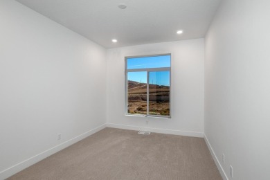 LIMITED-TIME OFFER - Take advantage of a $15,000 buyer incentive on Sunbrook Golf Course in Utah - for sale on GolfHomes.com, golf home, golf lot