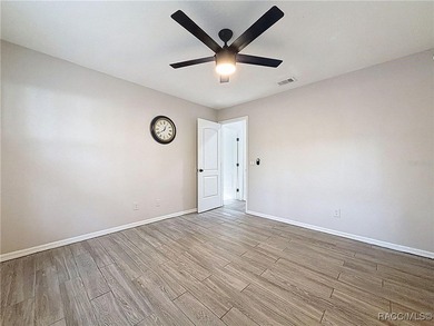 Welcome to 11 Maiden Bush Court E. in Homosassa, a beautifully on Sugarmill Woods Golf and Country Club in Florida - for sale on GolfHomes.com, golf home, golf lot