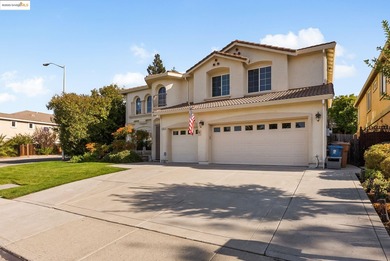 Wow -- what a pool! A custom design complete with steps and a on Lone Tree Golf Course in California - for sale on GolfHomes.com, golf home, golf lot