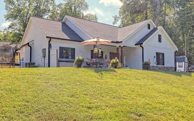 One Level Craftsman style home with Seasonal Lake and Mountain on Mountain Harbour Golf Club in North Carolina - for sale on GolfHomes.com, golf home, golf lot