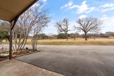 FRESH PAINT WITH NEW UPDATES!!  Rare Find in PECAN PLANTATION on Pecan Plantation Country Club in Texas - for sale on GolfHomes.com, golf home, golf lot