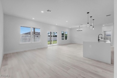 Stunning New Construction Home in Sun 'N Lake - 4 Bedrooms, 3 on Sun n Lake Golf and Country Club in Florida - for sale on GolfHomes.com, golf home, golf lot