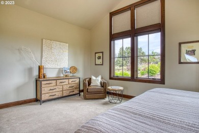 Beautiful custom home on double lot in Brasada Ranch. Mountain on Brasada Canyons Golf Course in Oregon - for sale on GolfHomes.com, golf home, golf lot