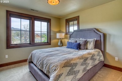 Beautiful custom home on double lot in Brasada Ranch. Mountain on Brasada Canyons Golf Course in Oregon - for sale on GolfHomes.com, golf home, golf lot