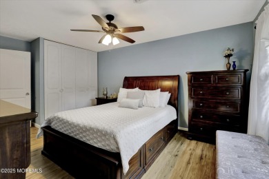 Updated & move-in ready, this 2 BR, 2 Bath home with a one car on Greenbriar Woodlands in New Jersey - for sale on GolfHomes.com, golf home, golf lot