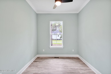 RECENTLY UPDATED!! FEATURING: ***ELEGANT WAINSCOTING IN THE on Lockwood Folly Country Club in North Carolina - for sale on GolfHomes.com, golf home, golf lot