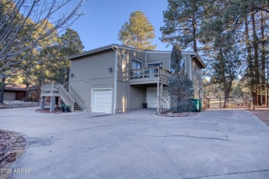 Dreaming of a golf course in your backyard? This Show Low gem is on Bison Golf and Country Club in Arizona - for sale on GolfHomes.com, golf home, golf lot