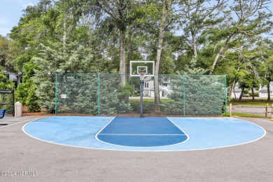 RECENTLY UPDATED!! FEATURING: ***ELEGANT WAINSCOTING IN THE on Lockwood Folly Country Club in North Carolina - for sale on GolfHomes.com, golf home, golf lot
