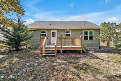 Adorable MOVE-IN READY home in Boiling Spring Lakes. Enter from on The Lakes Country Club in North Carolina - for sale on GolfHomes.com, golf home, golf lot