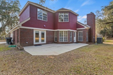 This meticulously maintained home is tastefully updated and move on The Golf Club At Summerbrooke in Florida - for sale on GolfHomes.com, golf home, golf lot