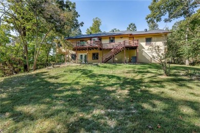 Are you looking for a well-maintained home with character and on Bella Vista Country Club - Highlands in Arkansas - for sale on GolfHomes.com, golf home, golf lot