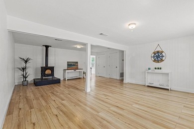 Freshly Updated Lake Retreat in Simmons Shores - STR-Approved! on Tanglewood Resort in Texas - for sale on GolfHomes.com, golf home, golf lot