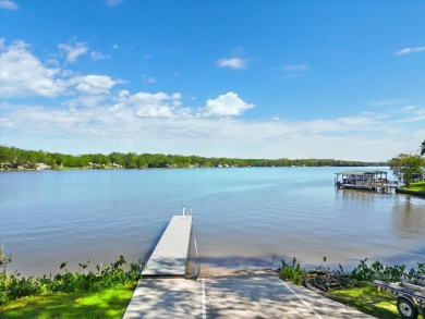 This beautiful home is located along the 12th fairway in the on The Links At Stoney Point in South Carolina - for sale on GolfHomes.com, golf home, golf lot