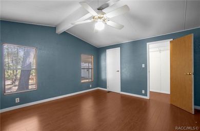 This 2 bedroom, 2 bathroom doublewide mobile home (1988) is on Inverness Golf and Country Club in Florida - for sale on GolfHomes.com, golf home, golf lot