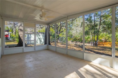 This 2 bedroom, 2 bathroom doublewide mobile home (1988) is on Inverness Golf and Country Club in Florida - for sale on GolfHomes.com, golf home, golf lot