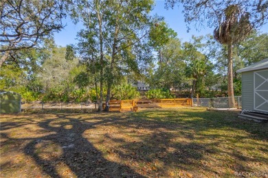 This 2 bedroom, 2 bathroom doublewide mobile home (1988) is on Inverness Golf and Country Club in Florida - for sale on GolfHomes.com, golf home, golf lot