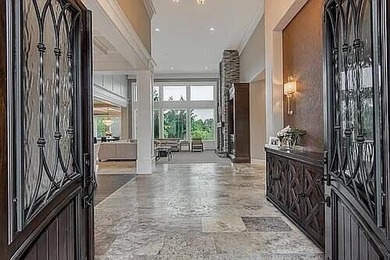 Custom single-level home on a premier flat lot overlooking the on The Club At Pronghorn Golf Course in Oregon - for sale on GolfHomes.com, golf home, golf lot