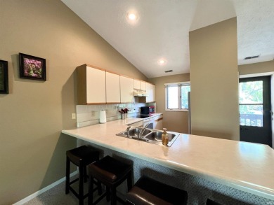 Welcome to this well maintained 2-bedroom, 2-bath condo located on The Eagle Pointe Golf Resort in Indiana - for sale on GolfHomes.com, golf home, golf lot