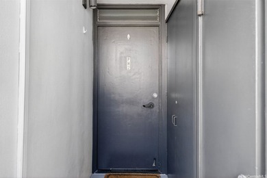 Beautifully renovated, pet-friendly penthouse unit with sweeping on Ala Wai Golf Course in Hawaii - for sale on GolfHomes.com, golf home, golf lot