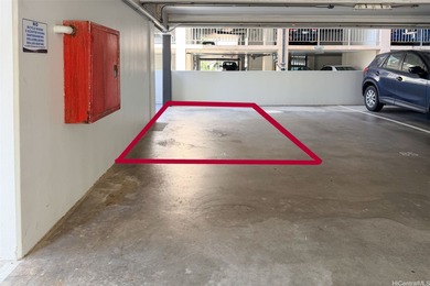 Beautifully renovated, pet-friendly penthouse unit with sweeping on Ala Wai Golf Course in Hawaii - for sale on GolfHomes.com, golf home, golf lot