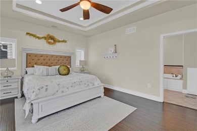Come & See This Beauty! Reverse 1.5 Ranch - 1402 Norfolk on Harrisonville Golf Club in Missouri - for sale on GolfHomes.com, golf home, golf lot