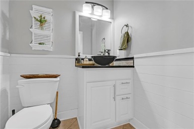 Come & See This Beauty! Reverse 1.5 Ranch - 1402 Norfolk on Harrisonville Golf Club in Missouri - for sale on GolfHomes.com, golf home, golf lot