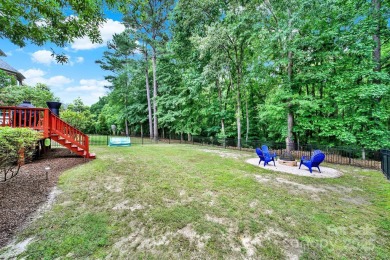 Beautiful full brick home located on a cul-de-sac right next to on The Palisades Country Club in North Carolina - for sale on GolfHomes.com, golf home, golf lot