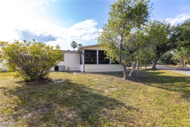 Come and see this lovely 2 bedroom/2 bath split bedroom home on on Pine Lakes Country Club in Florida - for sale on GolfHomes.com, golf home, golf lot