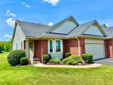 Absolutely perfect! Lovely 3 bedroom, 3 full bath ranch condo on The Captains Club At Woodfield in Michigan - for sale on GolfHomes.com, golf home, golf lot