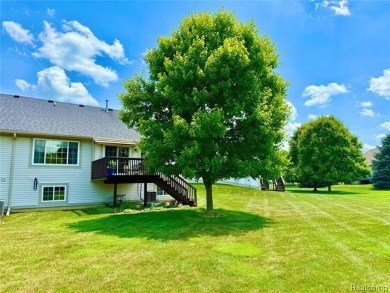 Absolutely perfect! Lovely 3 bedroom, 3 full bath ranch condo on The Captains Club At Woodfield in Michigan - for sale on GolfHomes.com, golf home, golf lot