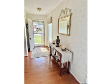 Absolutely perfect! Lovely 3 bedroom, 3 full bath ranch condo on The Captains Club At Woodfield in Michigan - for sale on GolfHomes.com, golf home, golf lot