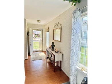 Absolutely perfect! Lovely 3 bedroom, 3 full bath ranch condo on The Captains Club At Woodfield in Michigan - for sale on GolfHomes.com, golf home, golf lot