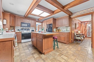 Spacious, Well-Built Home with Endless Potential!

Welcome to on Fairways of North Canton in Ohio - for sale on GolfHomes.com, golf home, golf lot