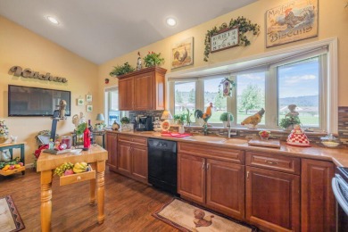 Beautifully Updated Condo in One of the Area's Most Desirable on Shield Crest Golf Course in Oregon - for sale on GolfHomes.com, golf home, golf lot