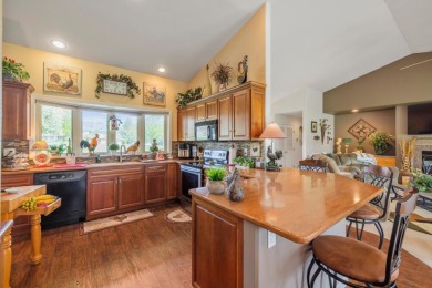 Beautifully Updated Condo in One of the Area's Most Desirable on Shield Crest Golf Course in Oregon - for sale on GolfHomes.com, golf home, golf lot