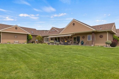 Beautifully Updated Condo in One of the Area's Most Desirable on Shield Crest Golf Course in Oregon - for sale on GolfHomes.com, golf home, golf lot