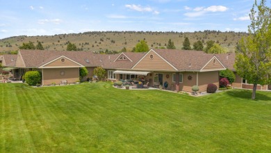 Beautifully Updated Condo in One of the Area's Most Desirable on Shield Crest Golf Course in Oregon - for sale on GolfHomes.com, golf home, golf lot