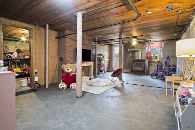 Move right in to this charming, well-maintained cape on a on Derryfield Country Club in New Hampshire - for sale on GolfHomes.com, golf home, golf lot