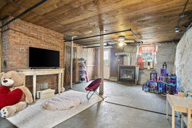 Move right in to this charming, well-maintained cape on a on Derryfield Country Club in New Hampshire - for sale on GolfHomes.com, golf home, golf lot