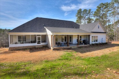 Stunning 6-bedroom modern farmhouse in beautiful Mount Vintage on Mount Vintage Plantation and Golf Club  in South Carolina - for sale on GolfHomes.com, golf home, golf lot