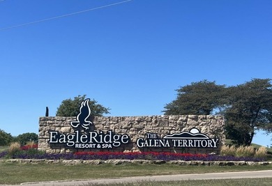 Welcome to 7 Creekwood -- the perfect home away from home. This on  in Illinois - for sale on GolfHomes.com, golf home, golf lot