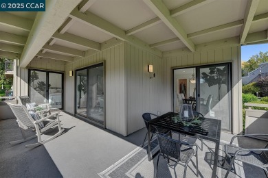 No steps to this beautifully upgraded 2BR/2BA Cascade model on Rossmoor Golf Course in California - for sale on GolfHomes.com, golf home, golf lot