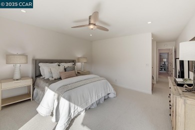 No steps to this beautifully upgraded 2BR/2BA Cascade model on Rossmoor Golf Course in California - for sale on GolfHomes.com, golf home, golf lot